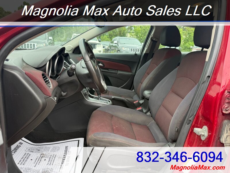 2014 Chevrolet Cruze 1LT Auto - Photo 11 - Magnolia, TX 77355