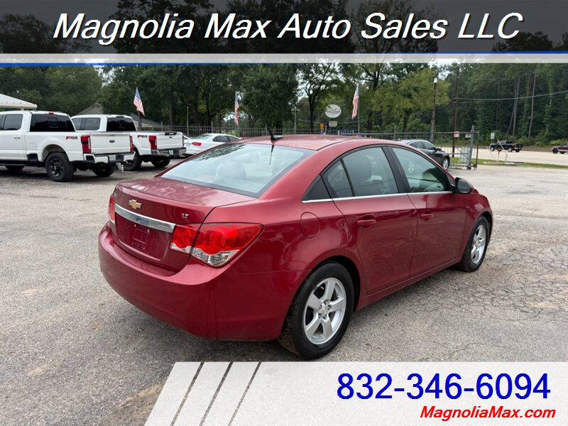 2014 Chevrolet Cruze 1LT Auto - Photo 4 - Magnolia, TX 77355