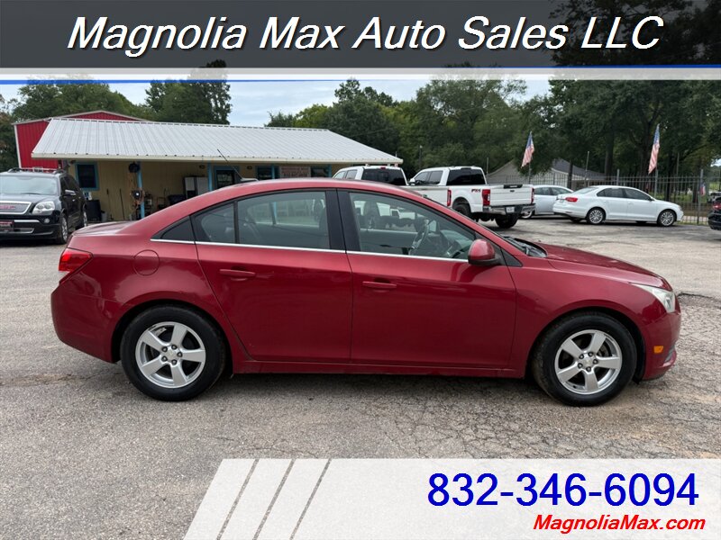 2014 Chevrolet Cruze 1LT Auto - Photo 5 - Magnolia, TX 77355