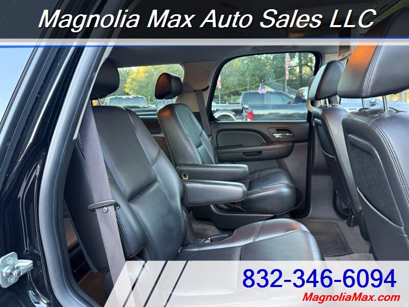 2009 Chevrolet Tahoe LTZ - Photo 11 - Magnolia, TX 77355