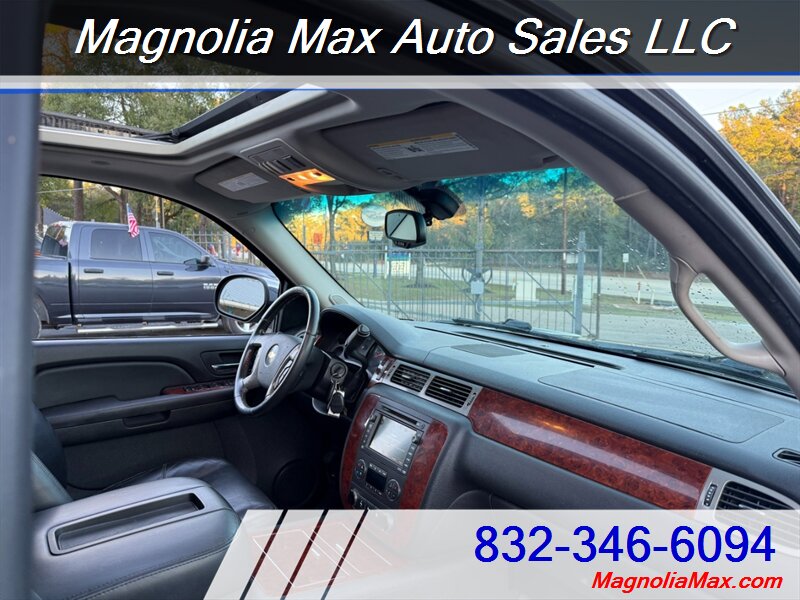 2009 Chevrolet Tahoe LTZ - Photo 9 - Magnolia, TX 77355