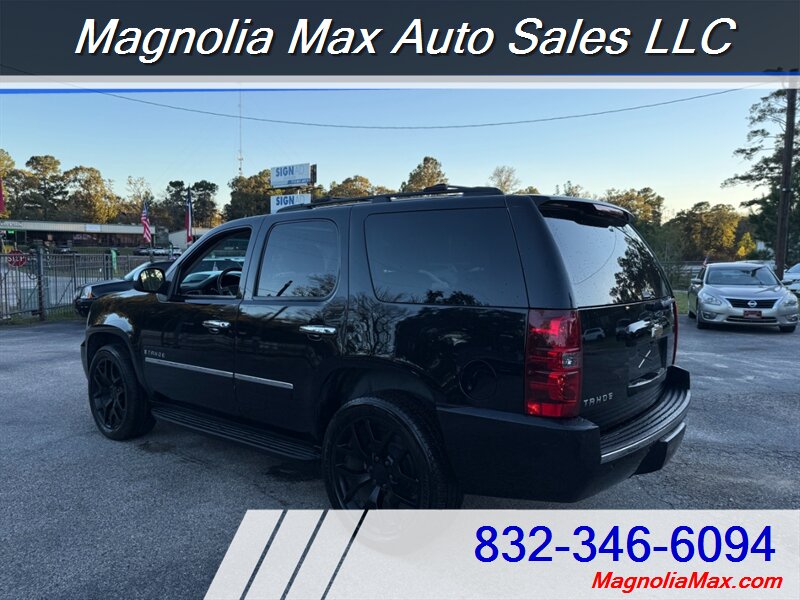 2009 Chevrolet Tahoe LTZ - Photo 2 - Magnolia, TX 77355