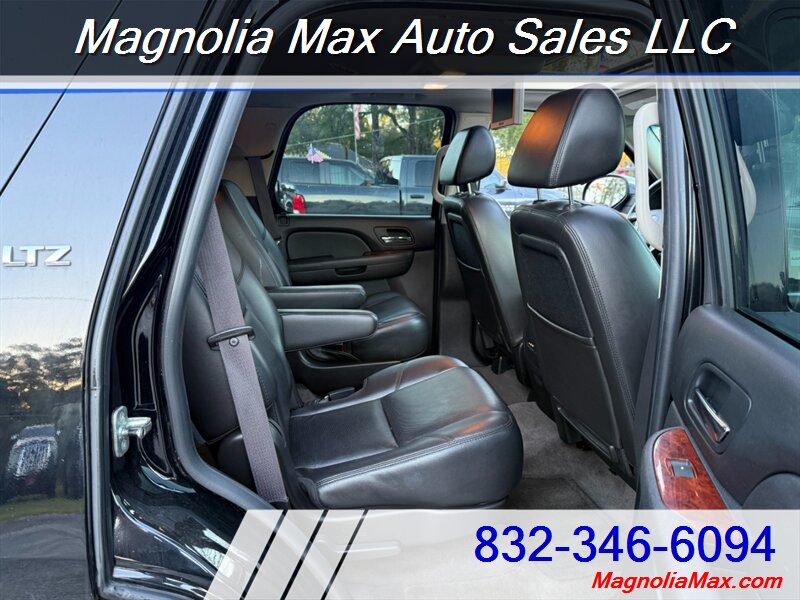 2009 Chevrolet Tahoe LTZ - Photo 10 - Magnolia, TX 77355