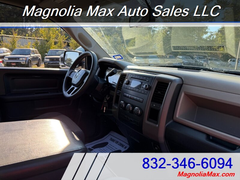 2012 RAM 1500 ST   - Photo 6 - Magnolia, TX 77355