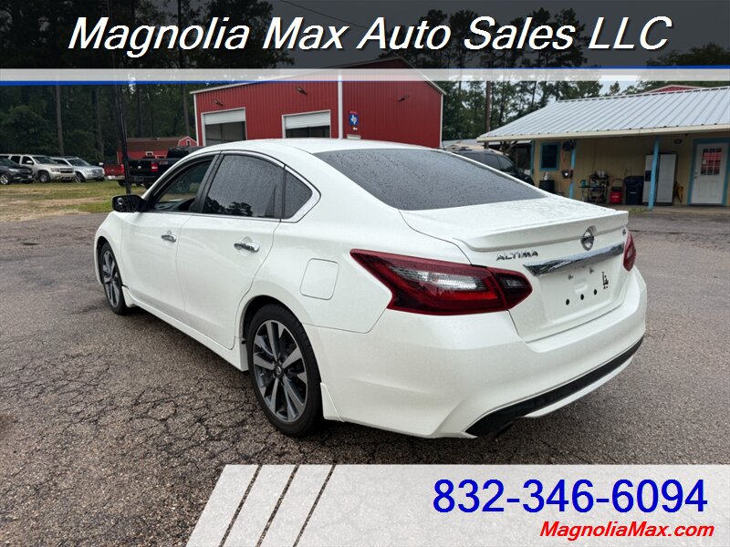 2017 Nissan Altima 2.5 SR - Photo 3 - Magnolia, TX 77355