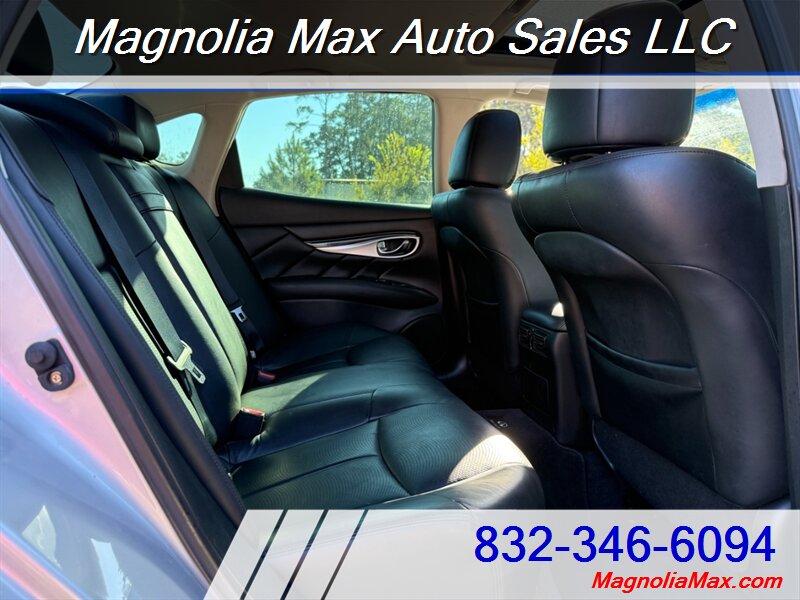 2013 INFINITI M37   - Photo 8 - Magnolia, TX 77355