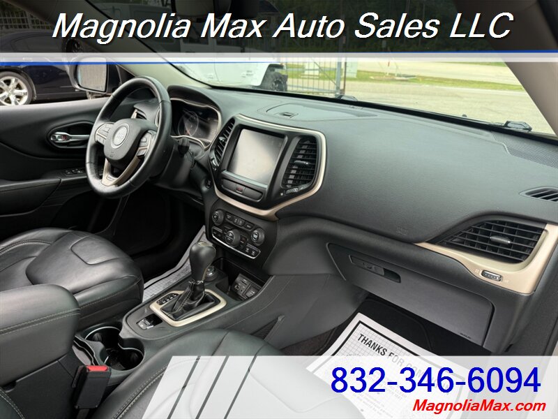 2016 Jeep Cherokee Limited - Photo 9 - Magnolia, TX 77355