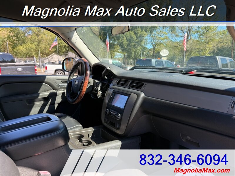 2012 Chevrolet Tahoe - Photo 7 - Magnolia, TX 77355