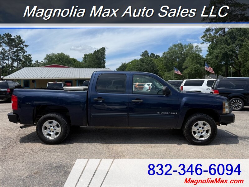 2009 Chevrolet Silverado 1500 LT - Photo 6 - Magnolia, TX 77355