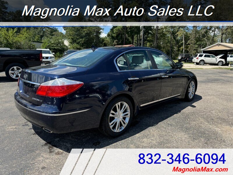 2011 Hyundai Genesis 4.6L V8 - Photo 3 - Magnolia, TX 77355