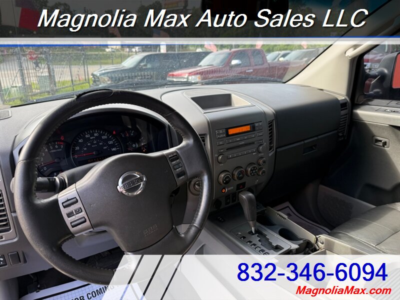2004 Nissan Titan LE - Photo 14 - Magnolia, TX 77355