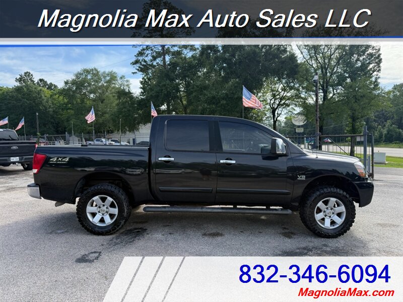 2004 Nissan Titan LE - Photo 5 - Magnolia, TX 77355