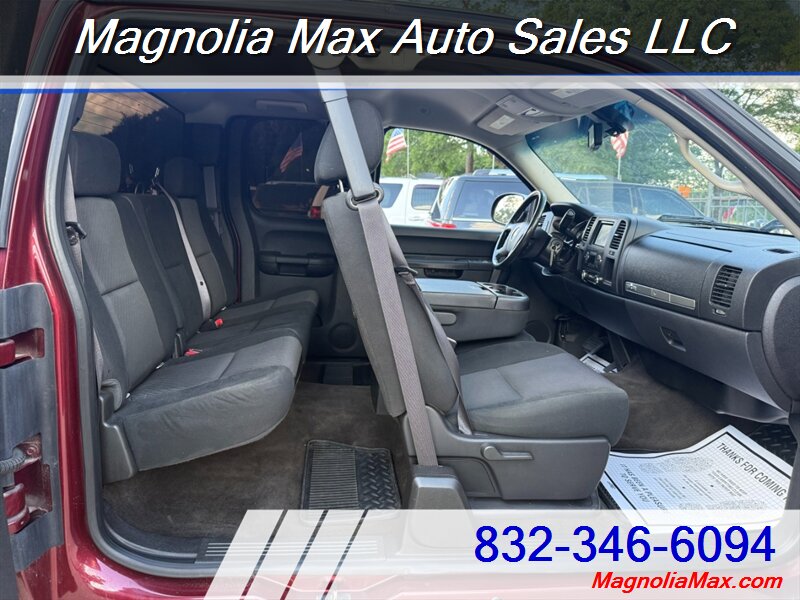 2013 Chevrolet Silverado 1500 LT - Photo 10 - Magnolia, TX 77355