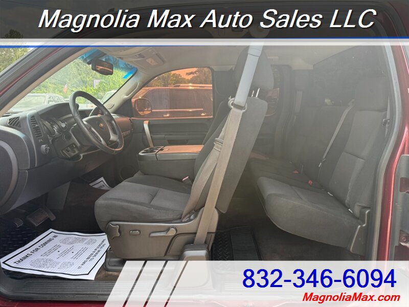 2013 Chevrolet Silverado 1500 LT - Photo 14 - Magnolia, TX 77355