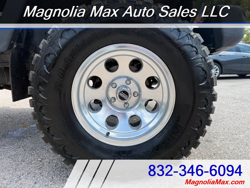 2013 Jeep Wrangler Sport - Photo 8 - Magnolia, TX 77355
