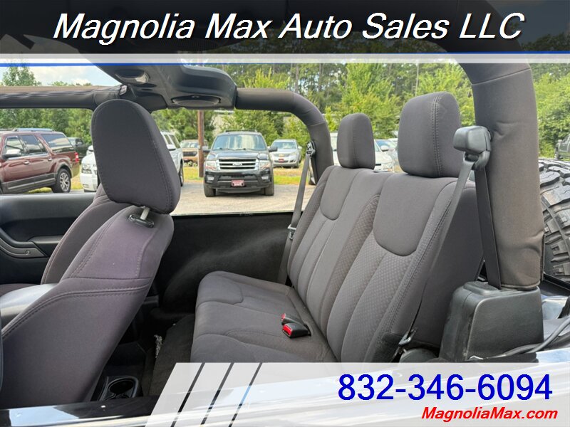 2013 Jeep Wrangler Sport - Photo 13 - Magnolia, TX 77355