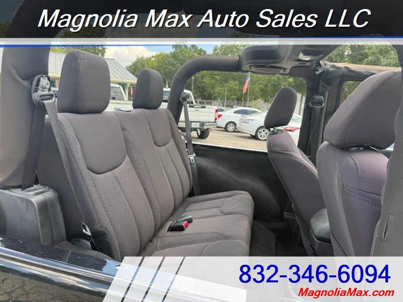 2013 Jeep Wrangler Sport - Photo 12 - Magnolia, TX 77355
