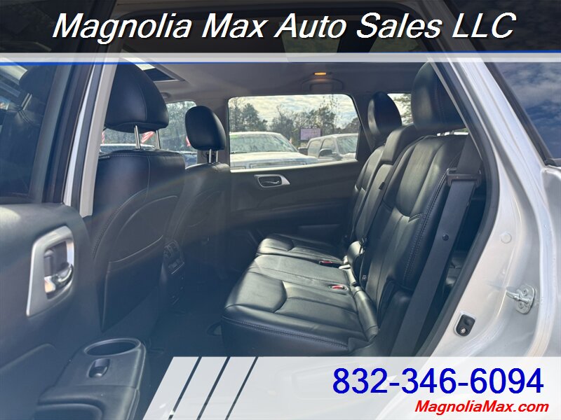 2015 Nissan Pathfinder S - Photo 11 - Magnolia, TX 77355
