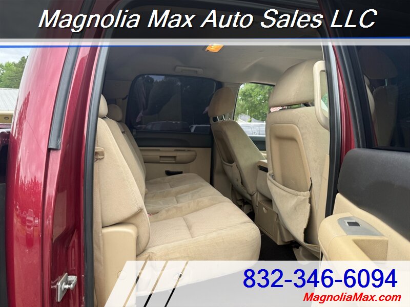2009 Chevrolet Silverado 1500 LT - Photo 10 - Magnolia, TX 77355