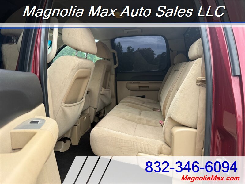 2009 Chevrolet Silverado 1500 LT - Photo 12 - Magnolia, TX 77355