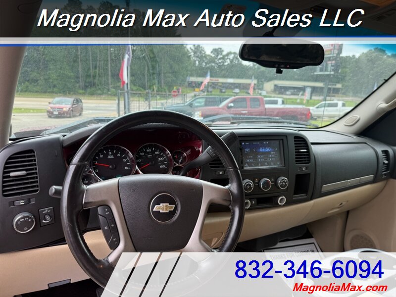 2009 Chevrolet Silverado 1500 LT - Photo 14 - Magnolia, TX 77355