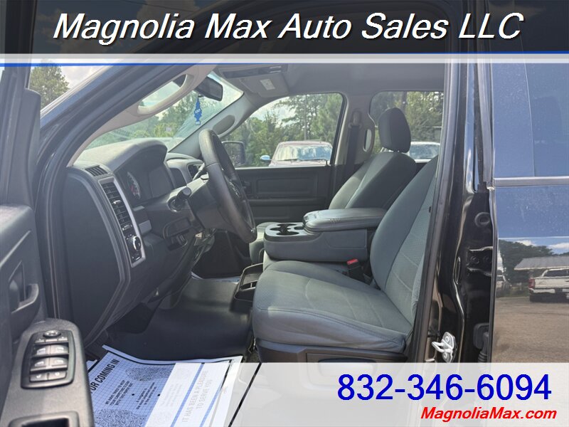 2015 RAM 1500 Express - Photo 11 - Magnolia, TX 77355