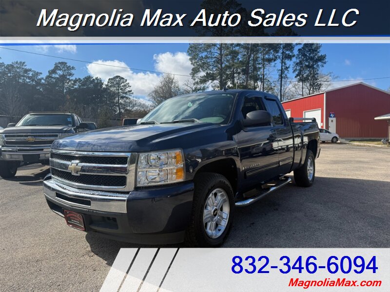 2009 Chevrolet Silverado 1500 Work Truck   - Photo 1 - Magnolia, TX 77355