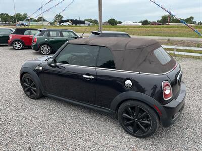 2015 MINI Cooper S Convertible   - Photo 3 - Princeton, MN 55371