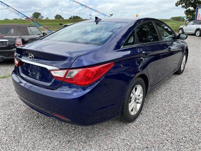 2011 Hyundai SONATA GLS   - Photo 5 - Princeton, MN 55371