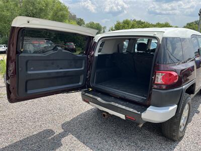 2007 Toyota FJ Cruiser 4dr SUV   - Photo 23 - Princeton, MN 55371