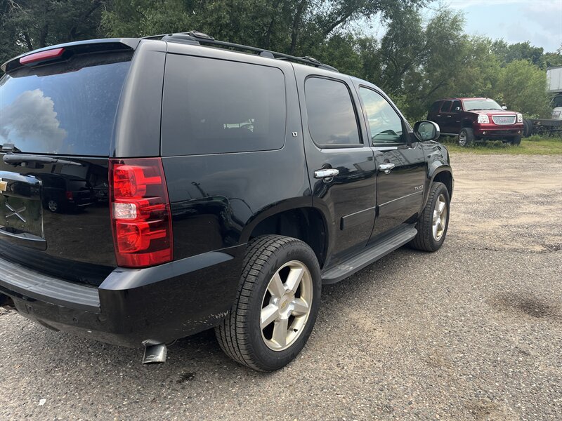 2013 Chevrolet Tahoe LT photo 4