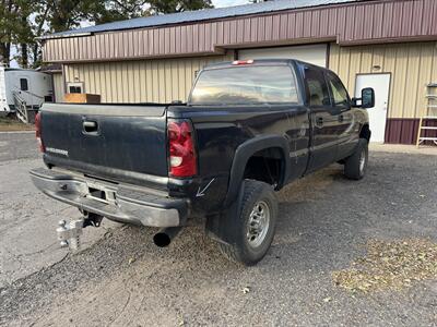 2005 Chevrolet Silverado 2500 LS  4 door - Photo 5 - Princeton, MN 55371