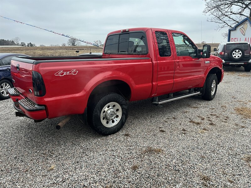 2005 Ford F-250 Super Duty XL photo 2