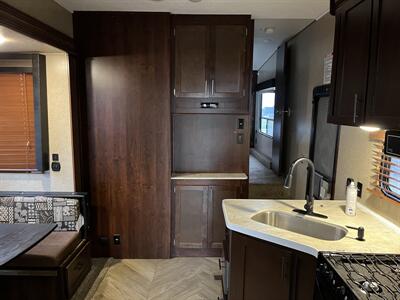 2018 Forest River Wildwood Vengeance Toy Hauler  Toy Hauler - Photo 40 - Princeton, MN 55371