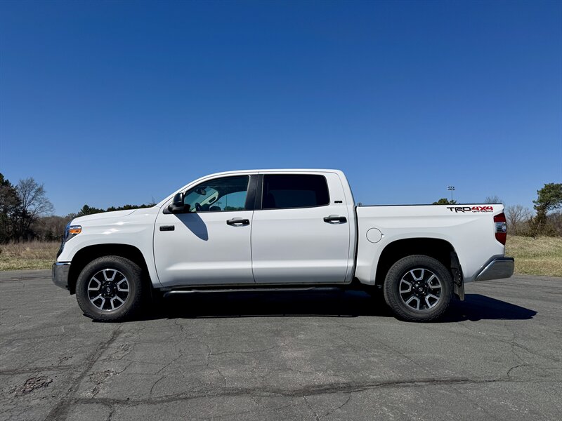 2020 Toyota Tundra SR5 - Photo 2 - Andover, MN 55304