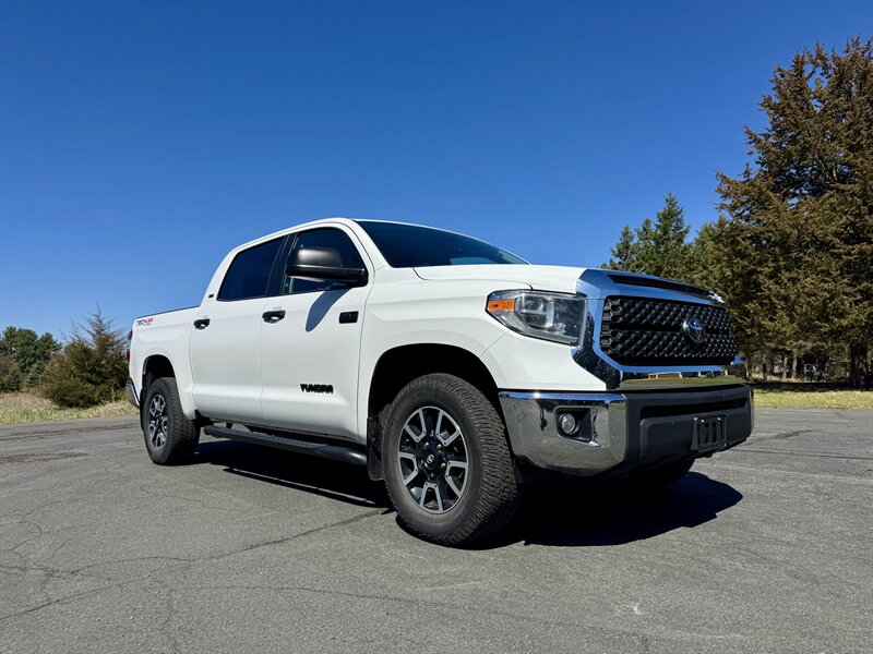 2020 Toyota Tundra SR5 - Photo 8 - Andover, MN 55304