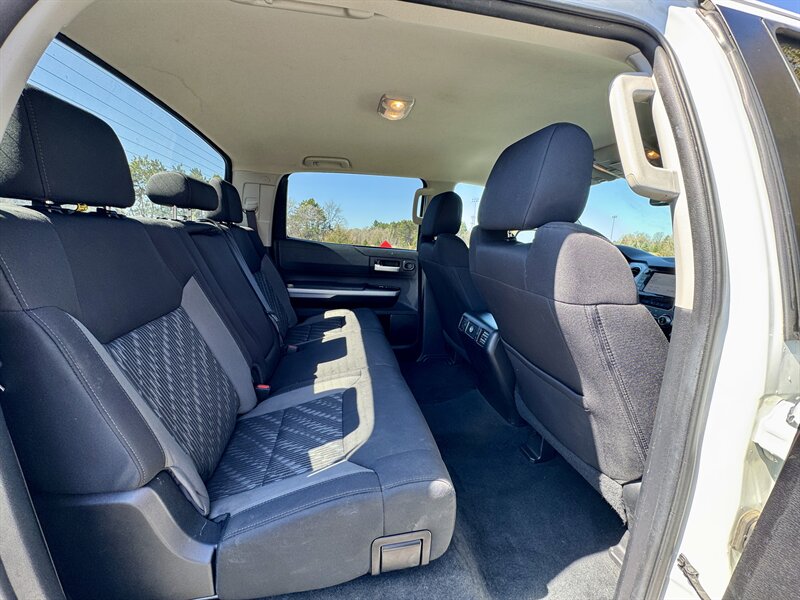 2020 Toyota Tundra SR5 - Photo 13 - Andover, MN 55304