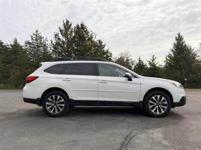 2015 Subaru Outback 2.5i Limited - Photo 6 - Andover, MN 55304