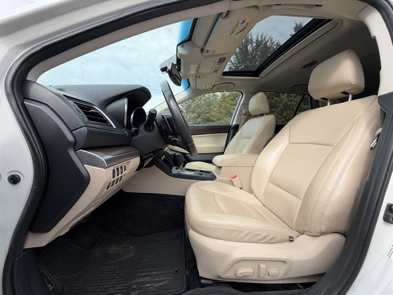2015 Subaru Outback 2.5i Limited - Photo 10 - Andover, MN 55304
