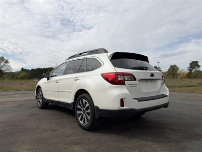 2015 Subaru Outback 2.5i Limited - Photo 3 - Andover, MN 55304
