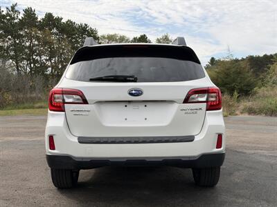 2015 Subaru Outback 2.5i Limited - Photo 4 - Andover, MN 55304