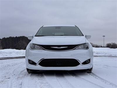2020 Chrysler Pacifica Touring   - Photo 8 - Andover, MN 55304