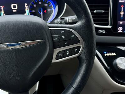 2020 Chrysler Pacifica Touring   - Photo 19 - Andover, MN 55304