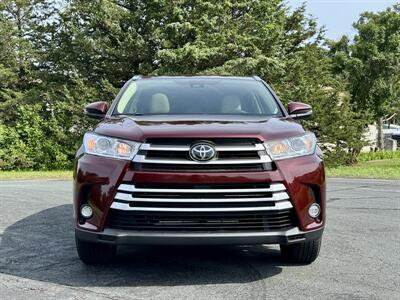 2019 Toyota Highlander XLE   - Photo 7 - Andover, MN 55304