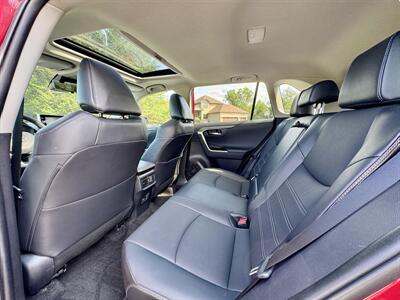 2022 Toyota RAV4 Limited   - Photo 11 - Andover, MN 55304