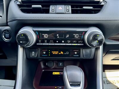 2022 Toyota RAV4 Limited   - Photo 24 - Andover, MN 55304