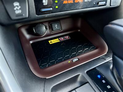 2022 Toyota RAV4 Limited   - Photo 26 - Andover, MN 55304