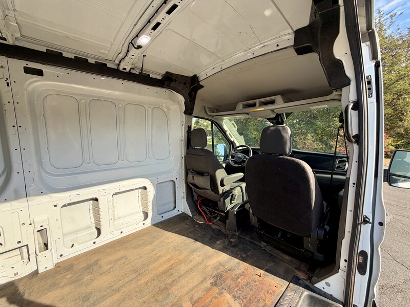2020 Ford Transit 350 - Photo 11 - Andover, MN 55304