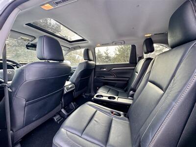 2017 Toyota Highlander Limited   - Photo 12 - Andover, MN 55304