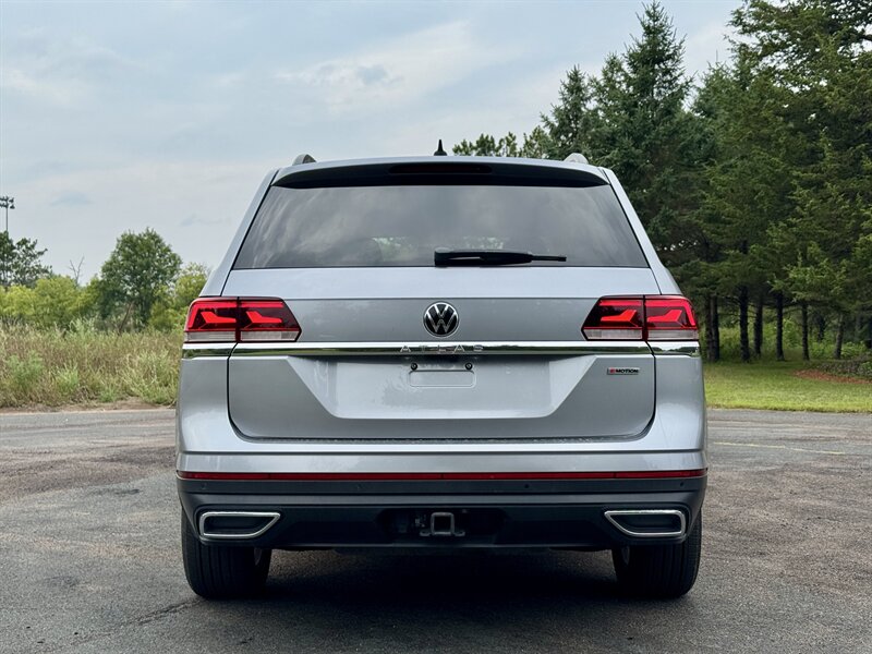 2022 Volkswagen Atlas V6 SE 4Motion - Photo 4 - Andover, MN 55304